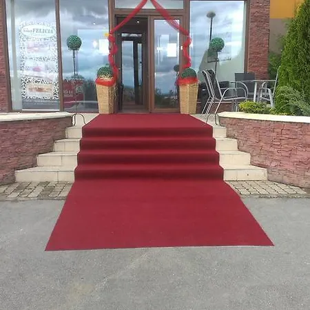 Felicia 2* Kaluža